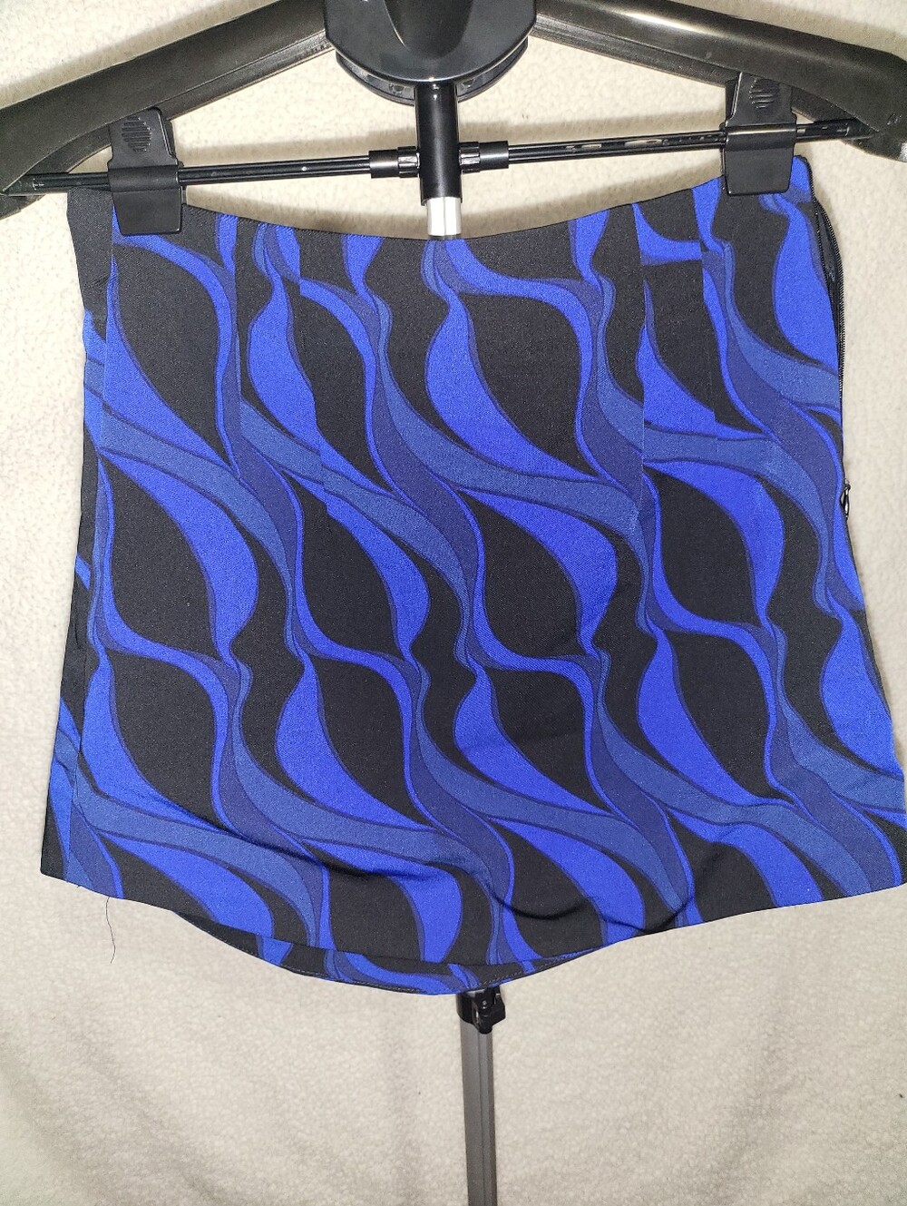 Zara - Blue & Black Wave Print Women's Shorts